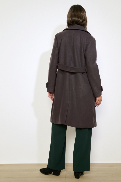 LolaLiza bruine dames jas | Model achteraanzicht