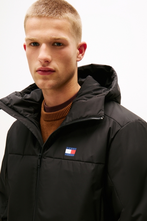 Tommy Jeans zwarte heren jas | Close up