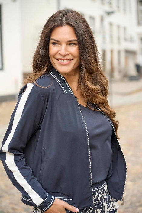 Zoso blauwe dames vest | Sfeerbeeld, In situatie