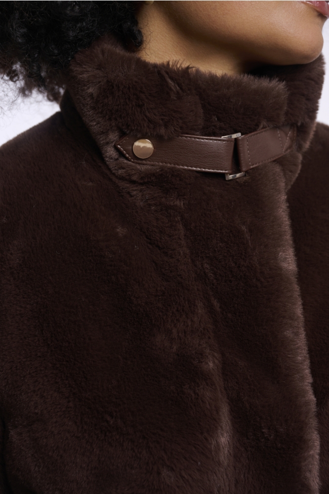Rino & Pelle bruine dames jas | Close up