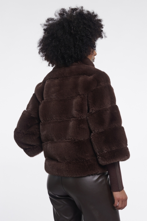 Rino & Pelle bruine dames jas | Model achteraanzicht