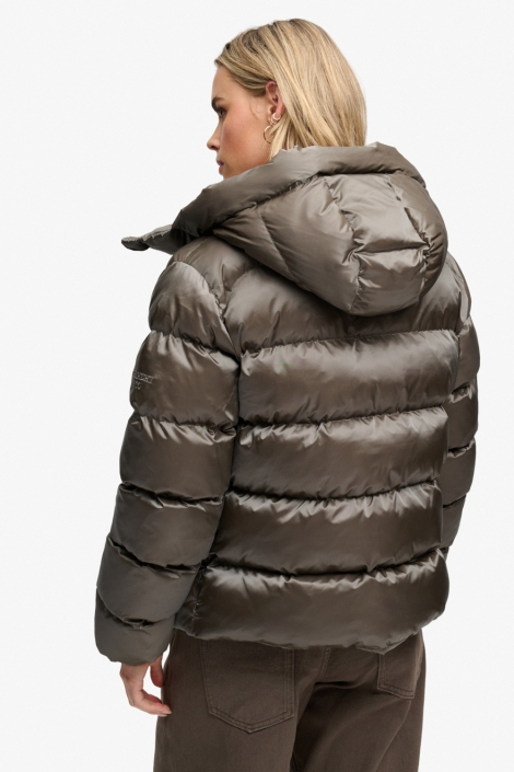 Superdry groene dames jas | Model achteraanzicht