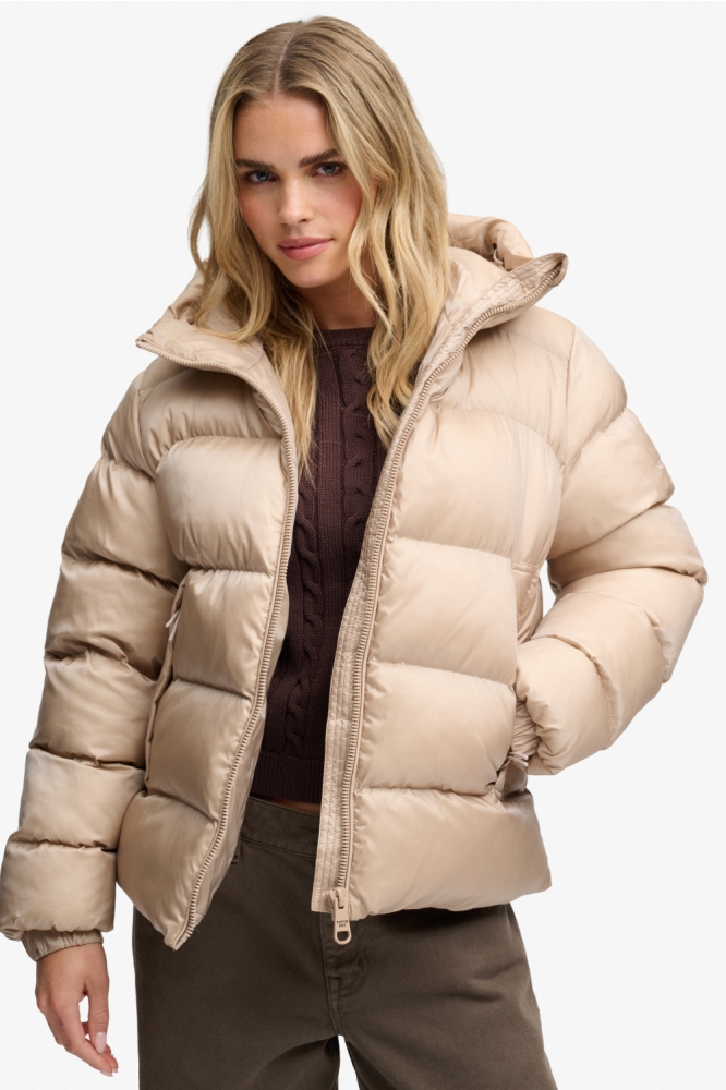 Superdry beige dames jas | Model vooraanzicht