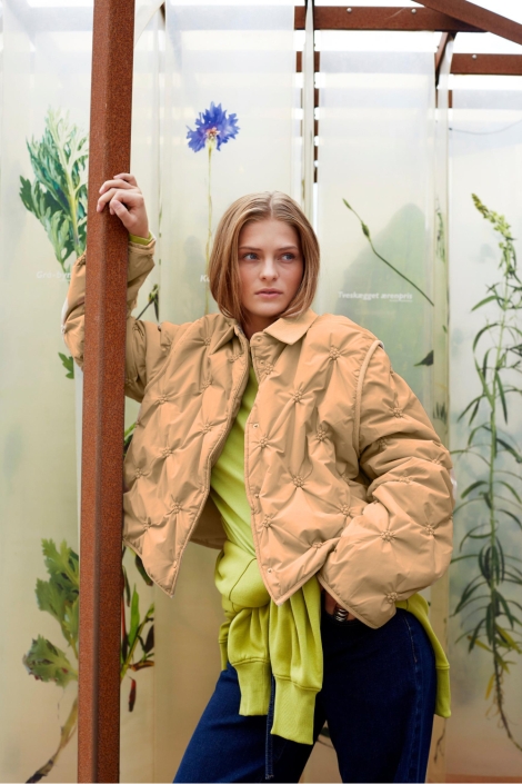 SisterS point zand dames jas | Sfeerbeeld, In situatie