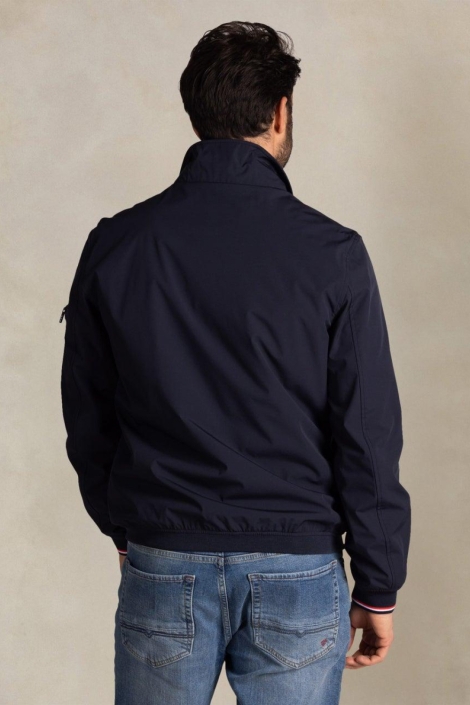 NZA blauwe heren jas | Model achteraanzicht