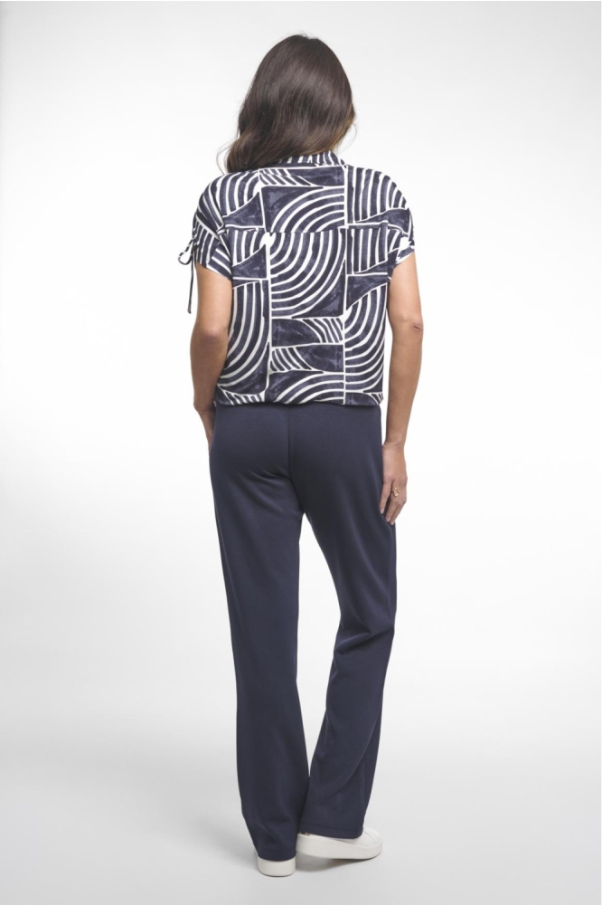 Zoso blauwe dames blouse | Model achteraanzicht