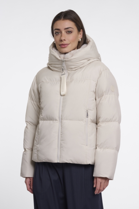 Rino & Pelle beige dames jas | Model vooraanzicht