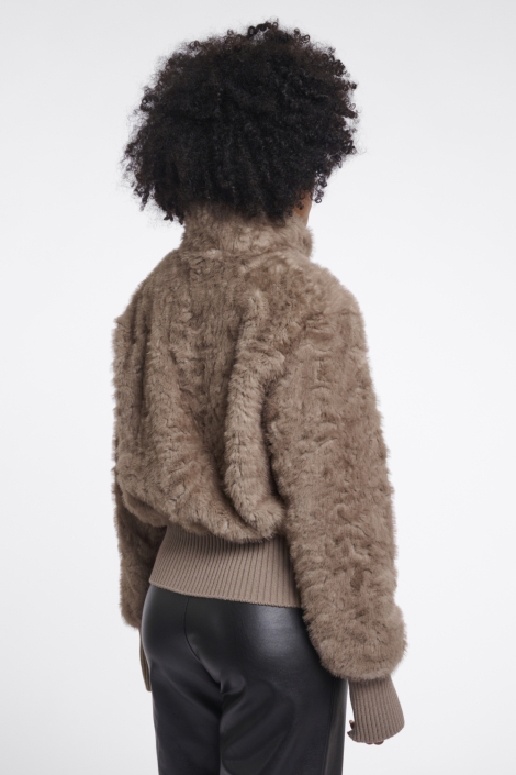 Rino & Pelle bruine dames jas | Model achteraanzicht