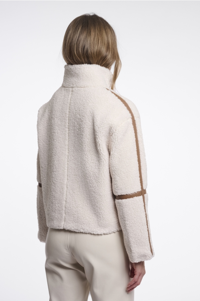 Rino & Pelle beige dames jas | Model achteraanzicht