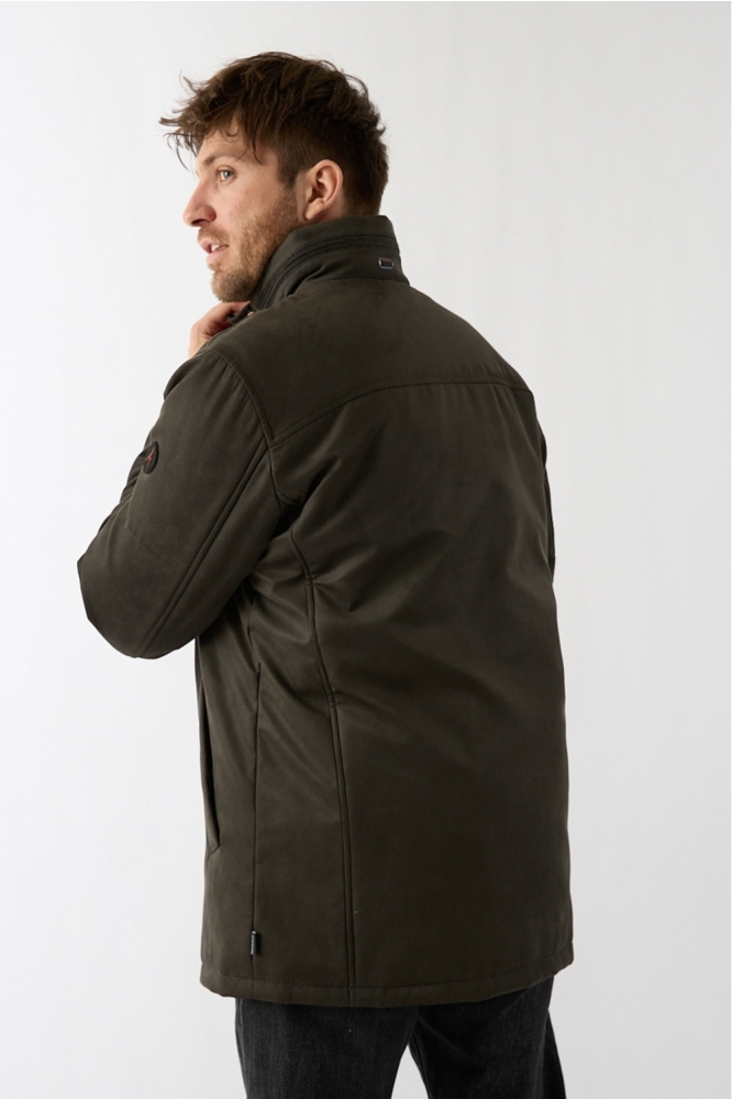 Donders groene heren jas | Model achteraanzicht