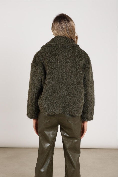 Nukus groene dames jas | Model achteraanzicht