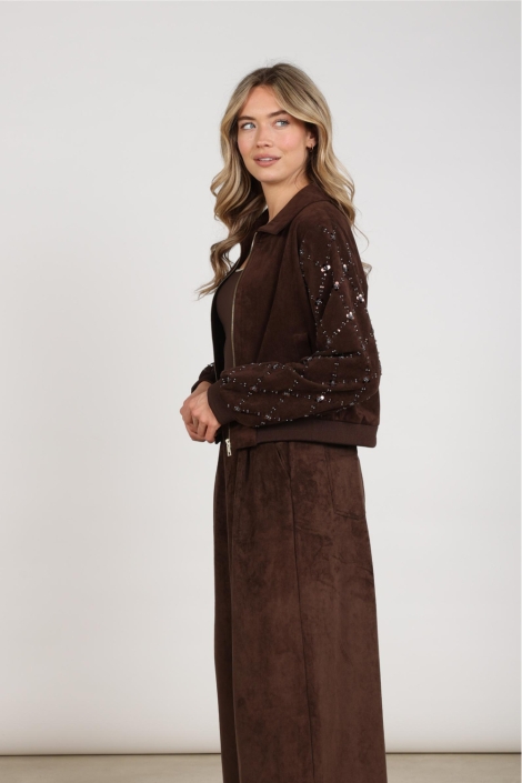 Nukus bruine dames jas | Model zijaanzicht
