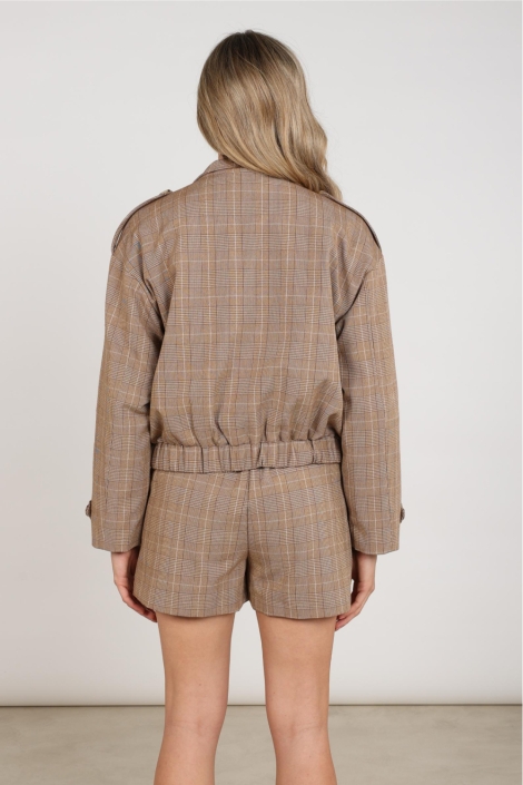 Nukus camel dames jas | Model achteraanzicht