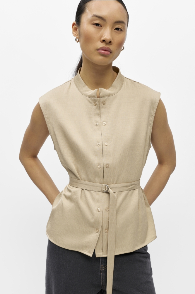 Object zand dames gilet | Model vooraanzicht