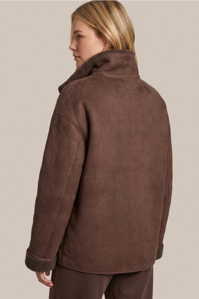 C&S The Label bruine dames jas | Model achteraanzicht