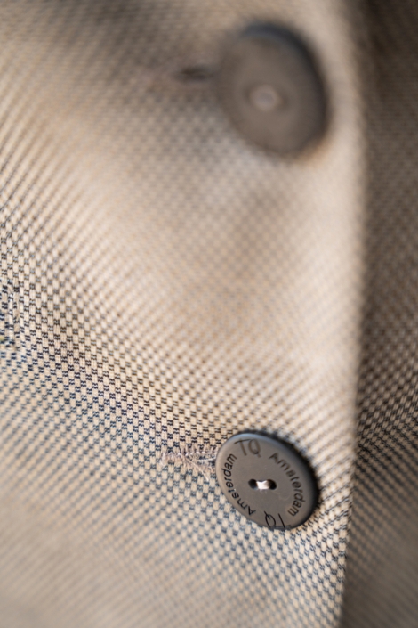 TQ Amsterdam beige dames blazer | Close up