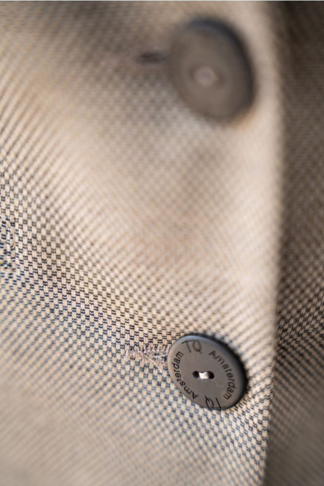 TQ Amsterdam beige dames blazer | Close up