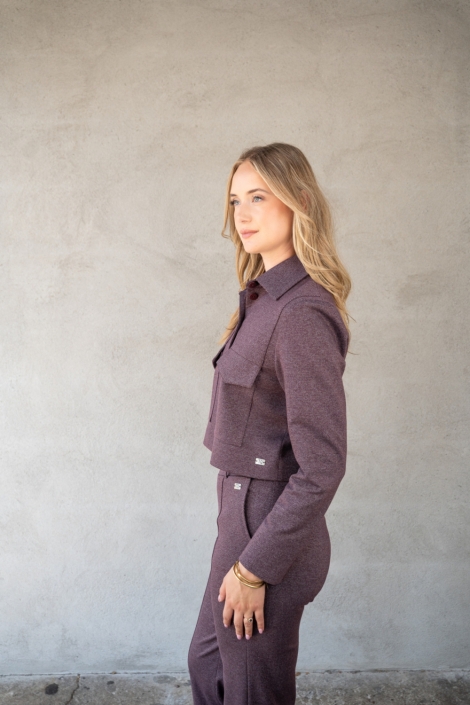 TQ Amsterdam bordeaux dames blazer | Model zijaanzicht
