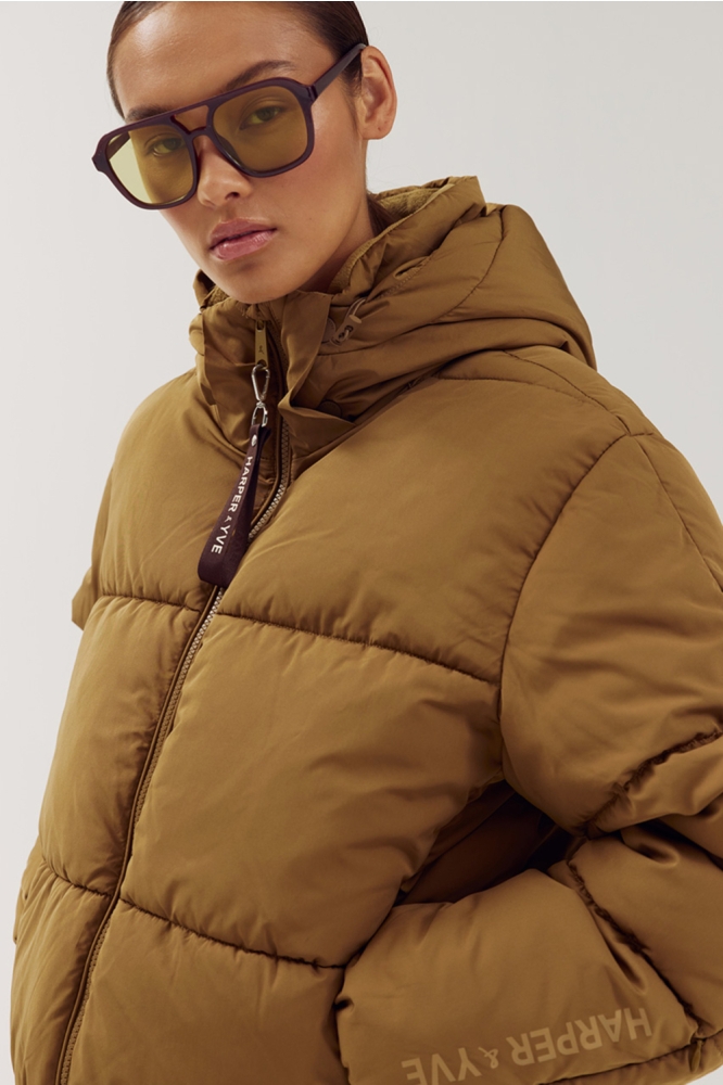 Harper & Yve groene dames jas | Close up