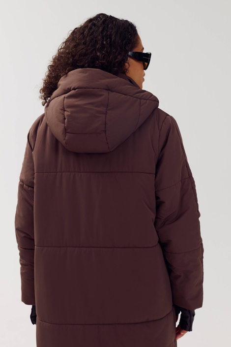 Harper & Yve bruine dames jas | Model achteraanzicht