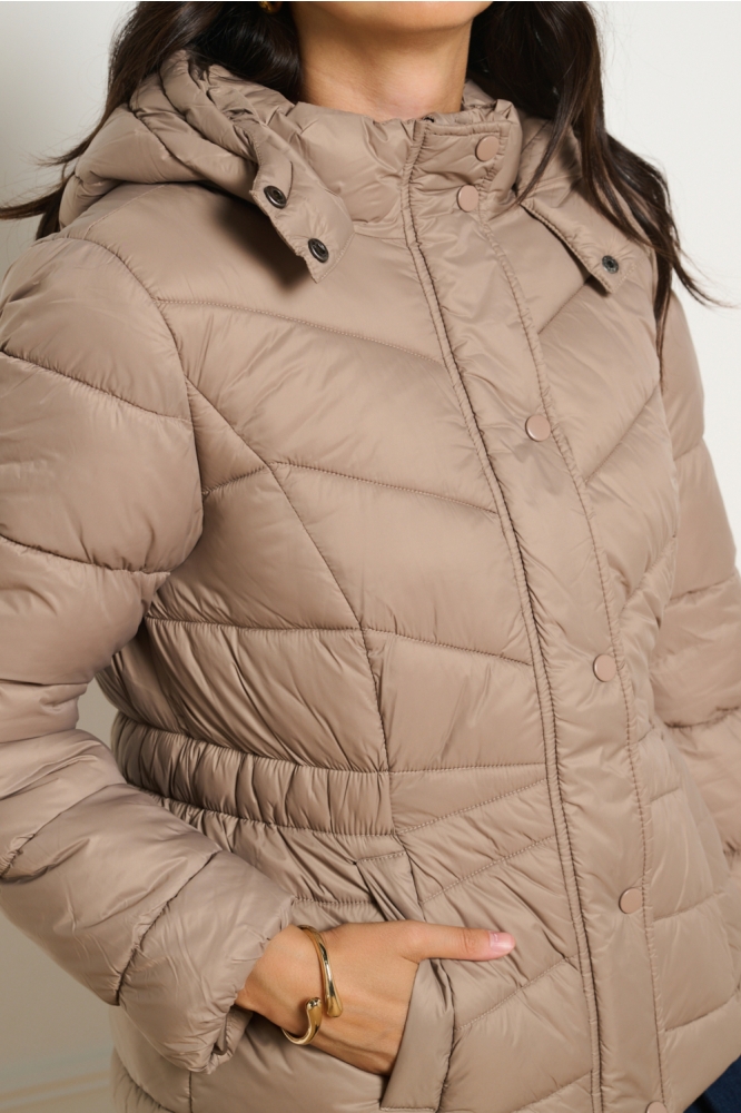 LolaLiza beige dames jas | Close up