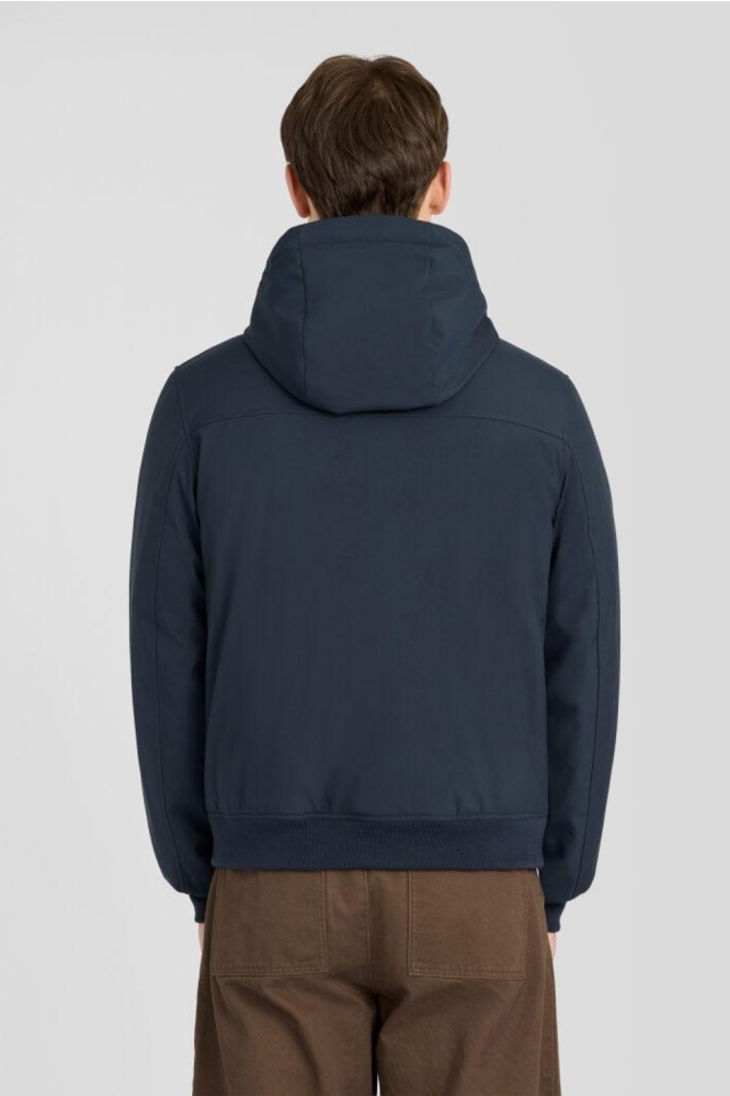 Lyle & Scott blauwe heren jas | Model vooraanzicht