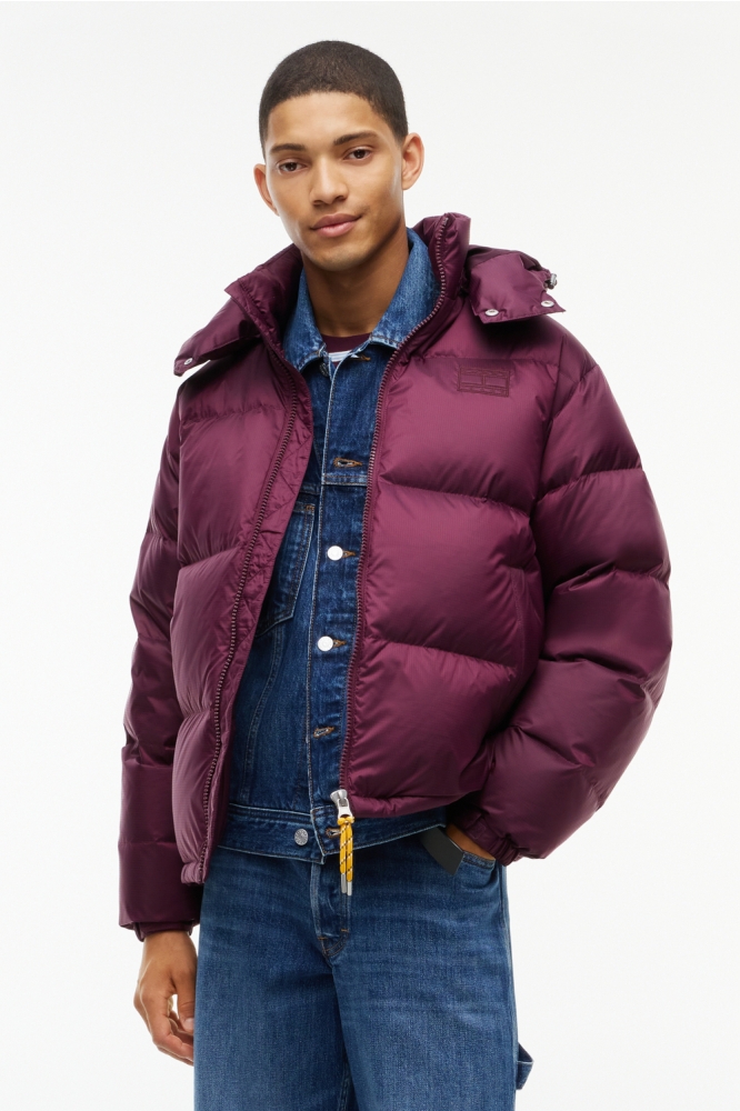 Tommy Jeans bordeaux heren jas | Model vooraanzicht