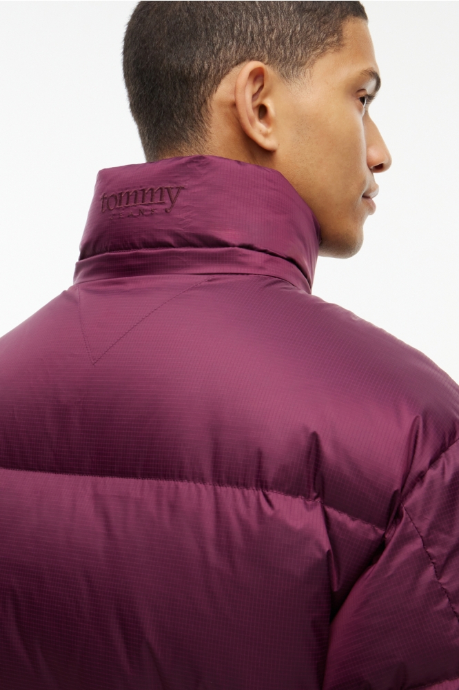 Tommy Jeans bordeaux heren jas | Kleurstaal