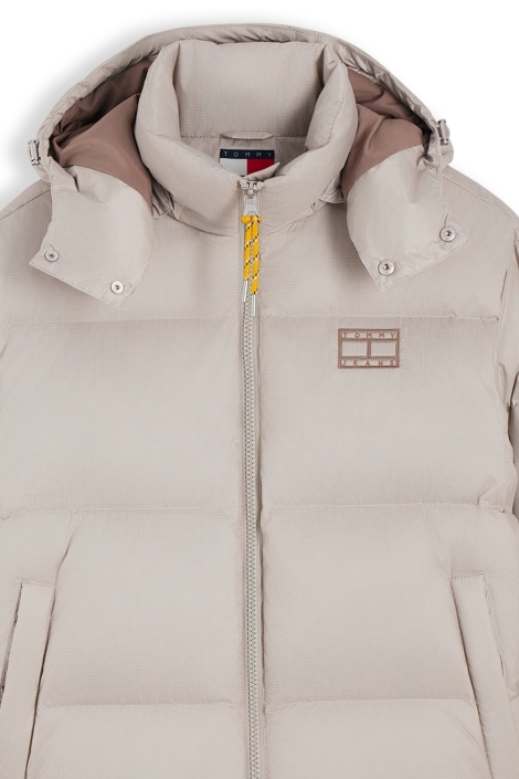 Tommy Jeans beige heren jas | Close up