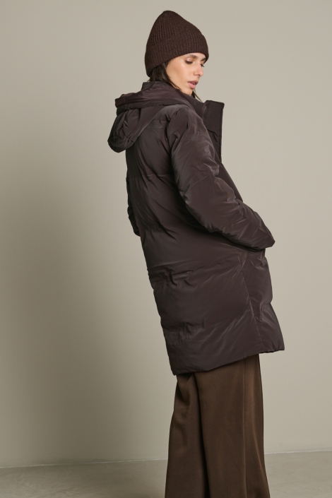 LolaLiza bruine dames jas | Model achteraanzicht