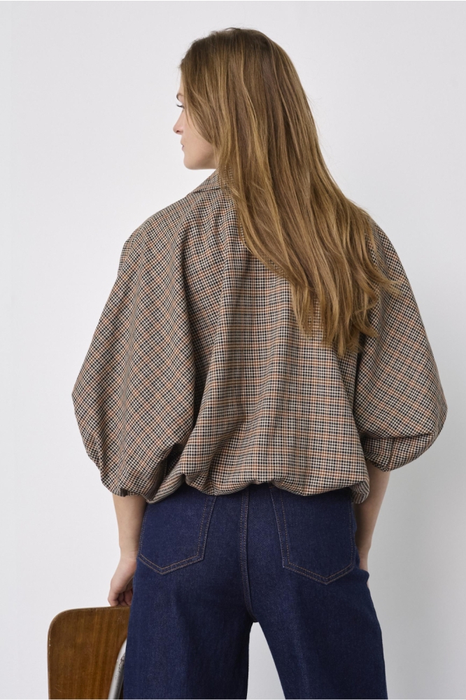SisterS point bruine dames blazer | Model achteraanzicht