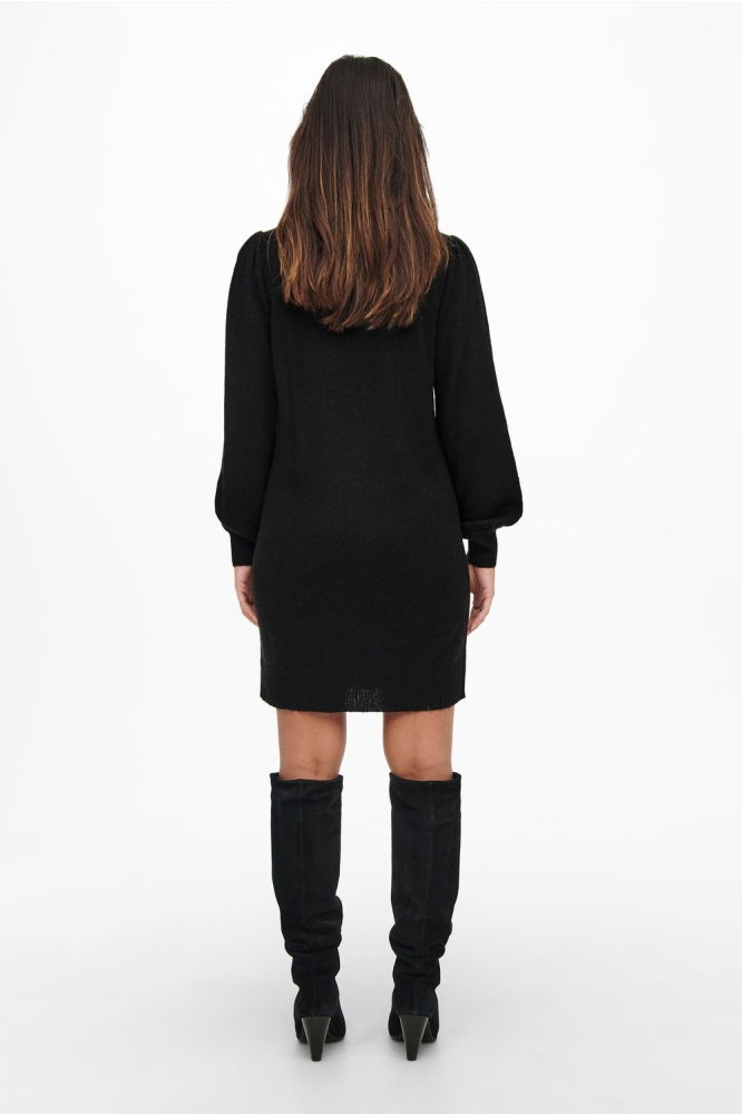 Jacqueline de Yong zwarte dames jurk | Model achteraanzicht