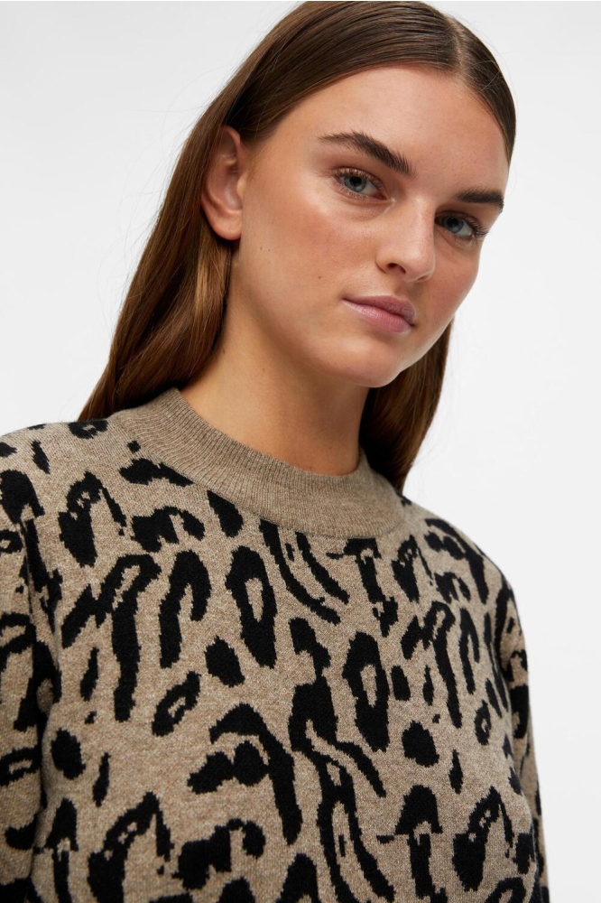 Object beige dames jurk | Close up