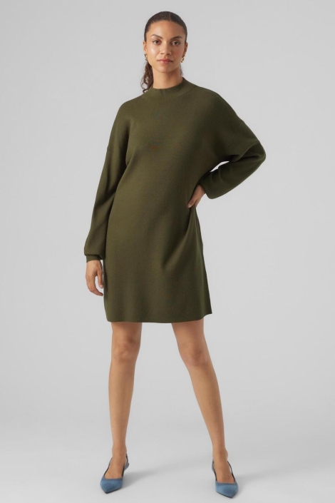 Vero Moda groene dames jurk | Model vooraanzicht