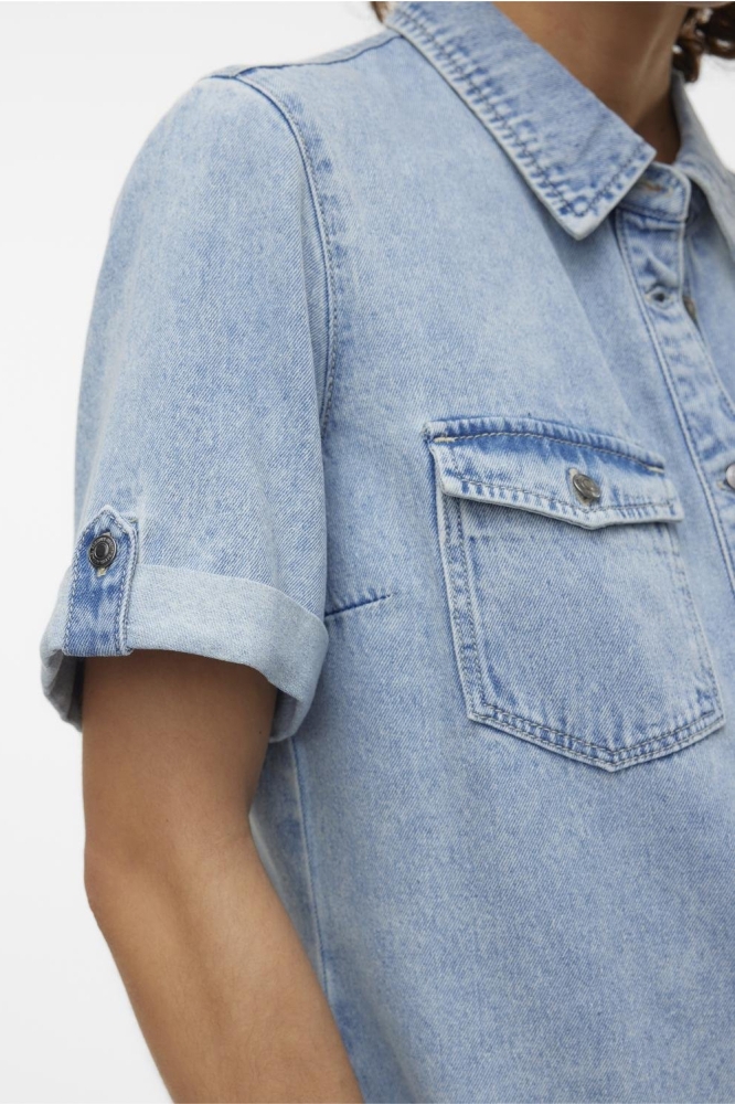 Vero Moda blauwe dames jurk | Close up