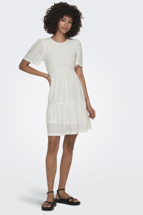 Jacqueline de Yong witte dames jurk | Model vooraanzicht