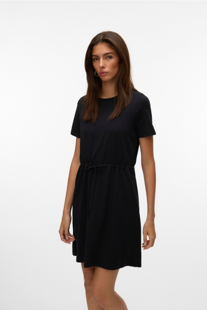 Vero Moda zwarte dames jurk | Model vooraanzicht