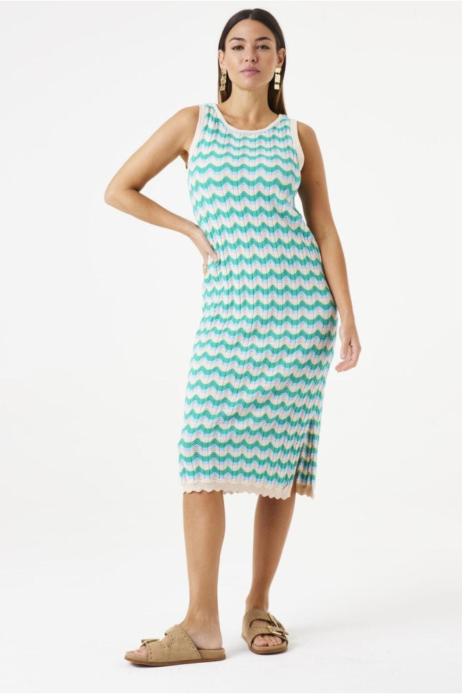 Garcia groene dames jurk | Model vooraanzicht