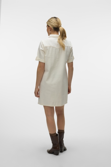 Vero Moda witte dames jurk | Model achteraanzicht