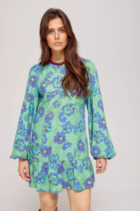 Harper & Yve groene dames jurk | Model vooraanzicht