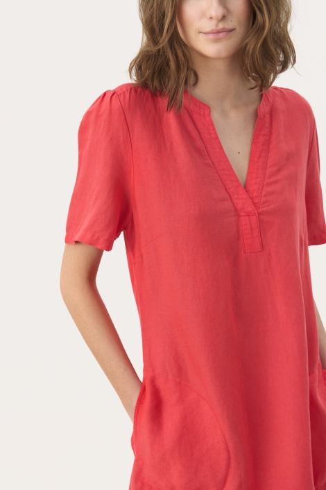 Part Two rode dames jurk | Close up