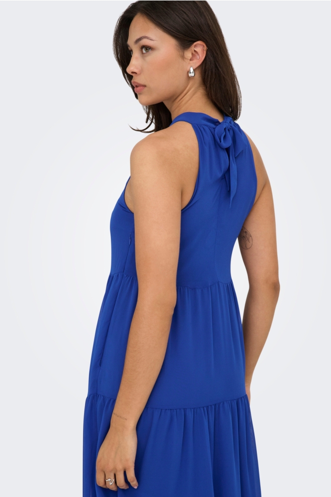 Only blauwe dames jurk | Model zijaanzicht