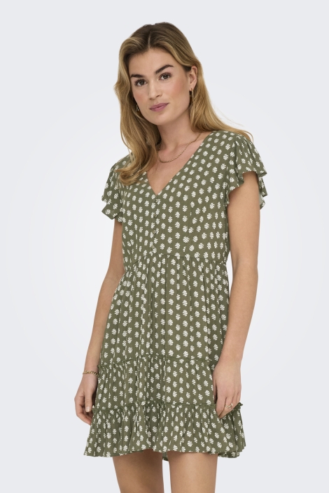 Only groene dames jurk | Model vooraanzicht
