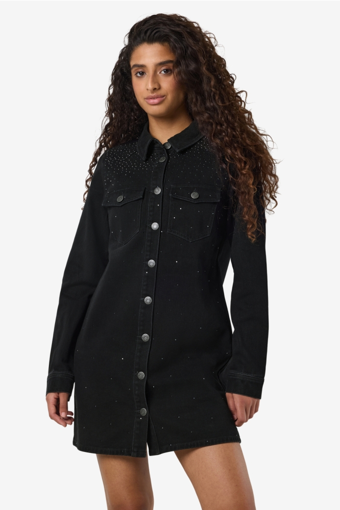 Noisy may zwarte dames jurk | Model vooraanzicht