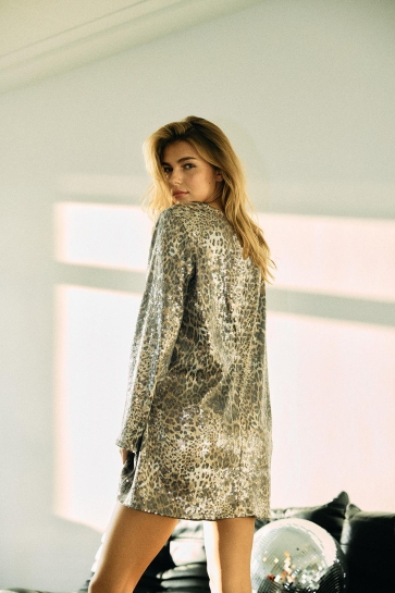 Noisy may NMJESSY L/S MINI SEQUIN DRESS JRS 27035519 SILVER MINK/LEO SEQUIN