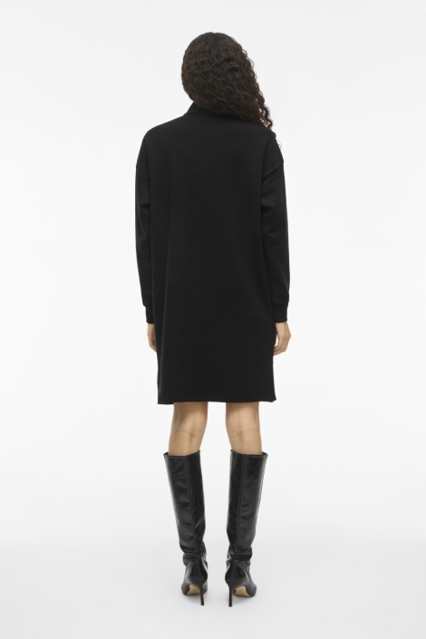 Vila zwarte dames jurk | Model achteraanzicht