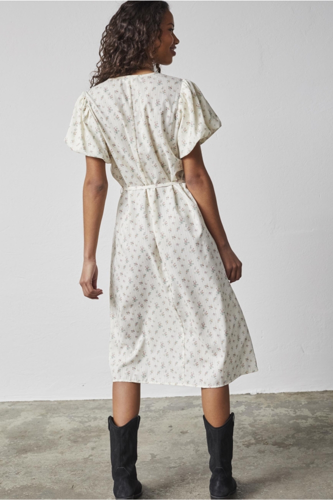 SisterS point beige dames jurk | Model achteraanzicht