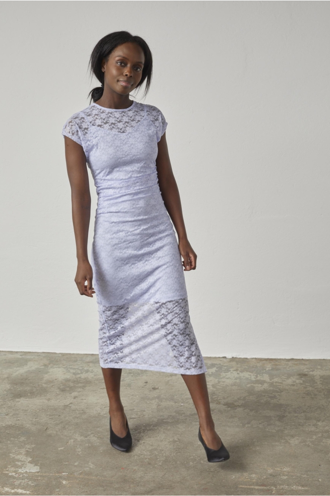 SisterS point paarse dames jurk | Model vooraanzicht