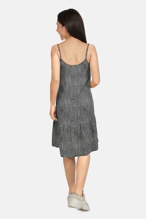 SisterS point blauwe dames jurk | Model achteraanzicht