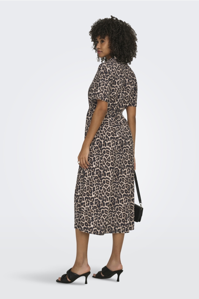 Only beige dames jurk | Model achteraanzicht